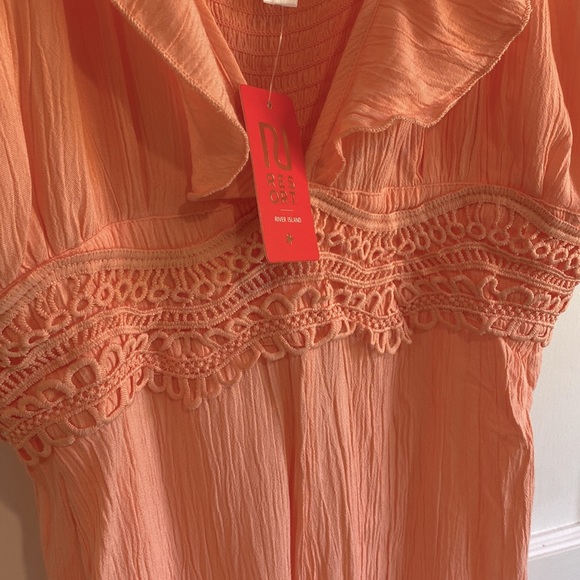 Romper w/ adjustable straps - Picture 7 of 8